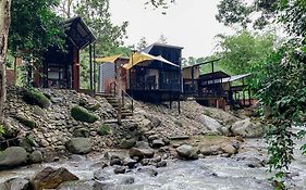Casa Damai Janda Baik - Riverview Tiny House